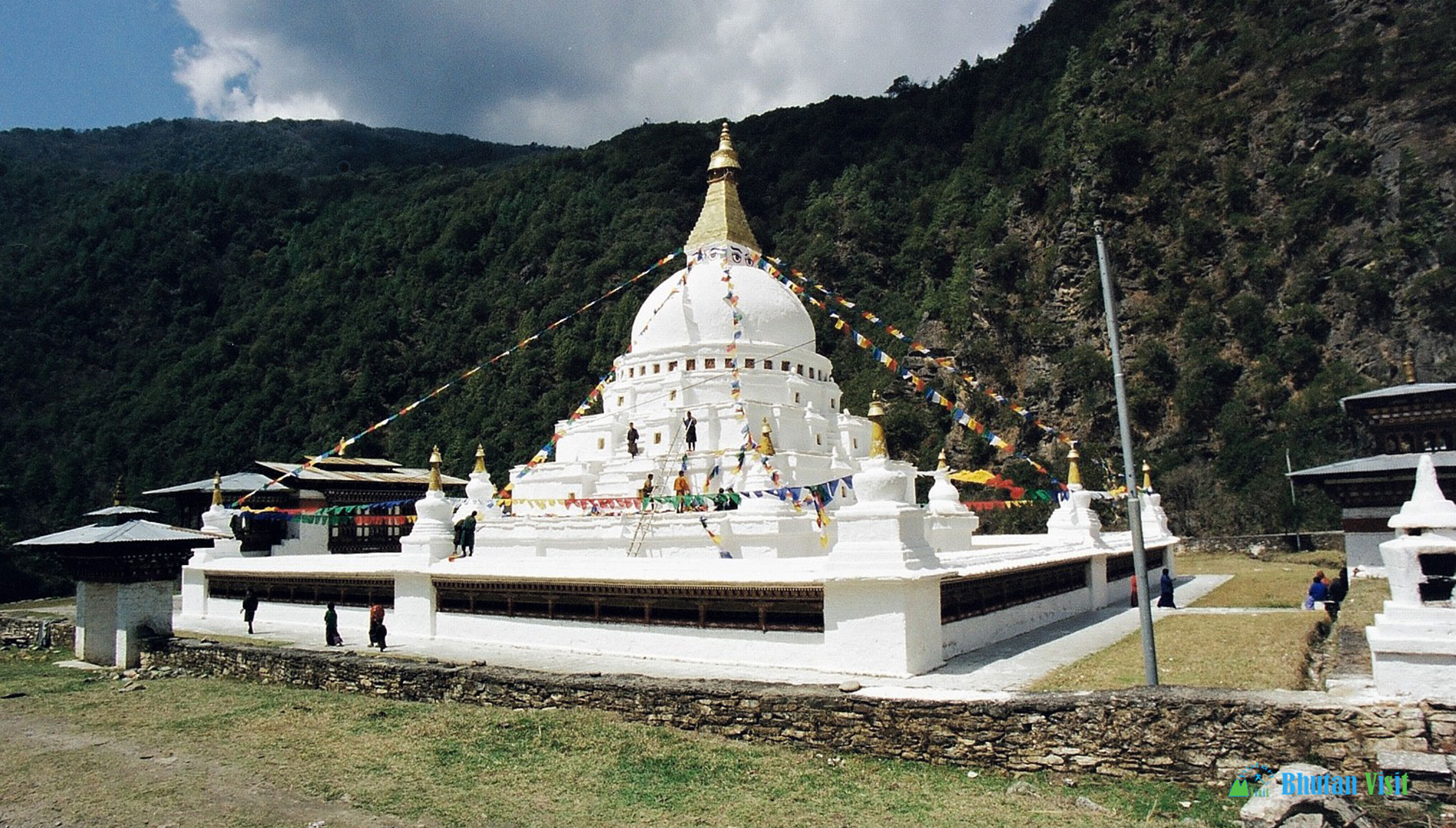 Chorten Kora in Trashiyangtse