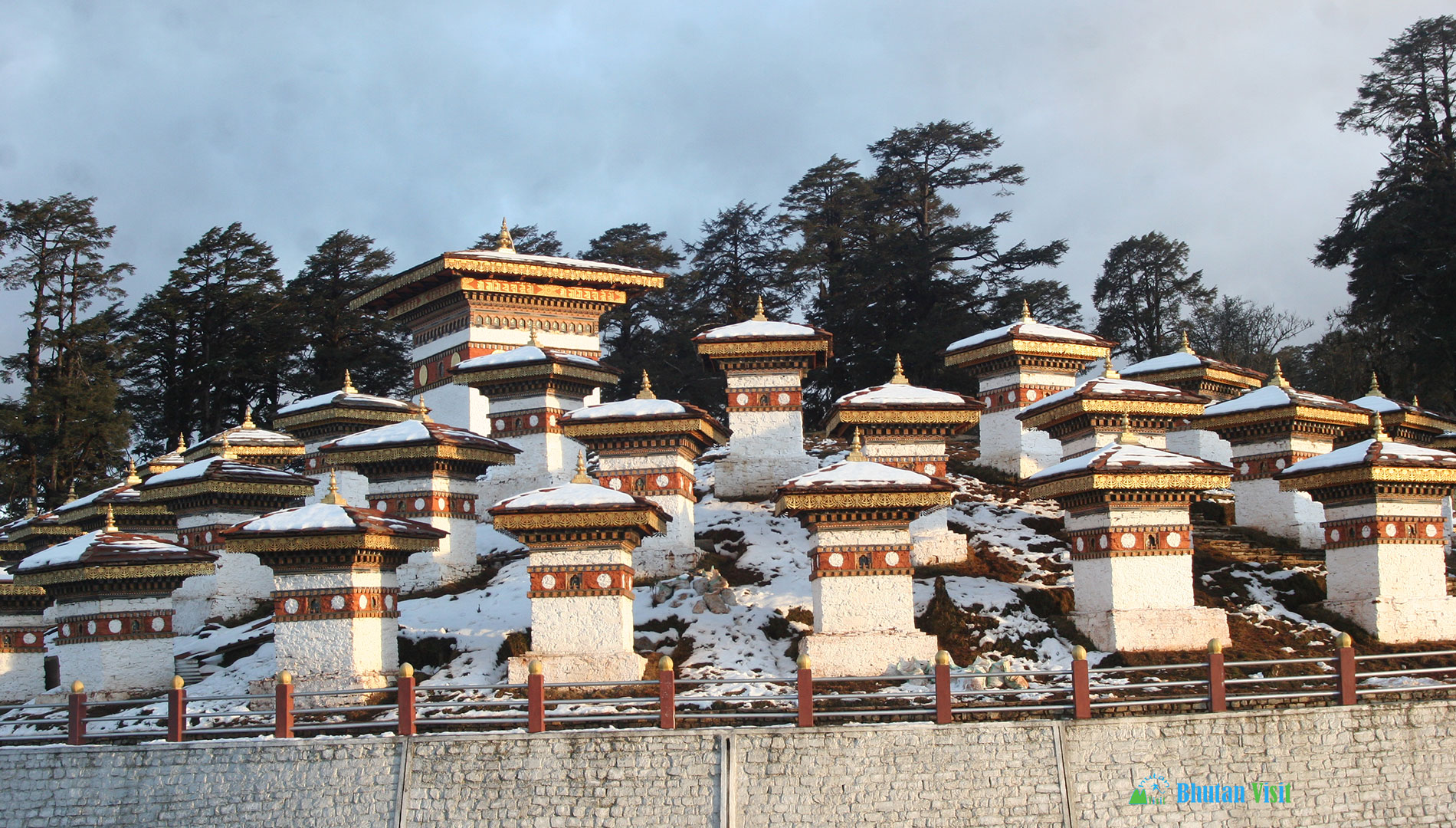 Dochula Chorten